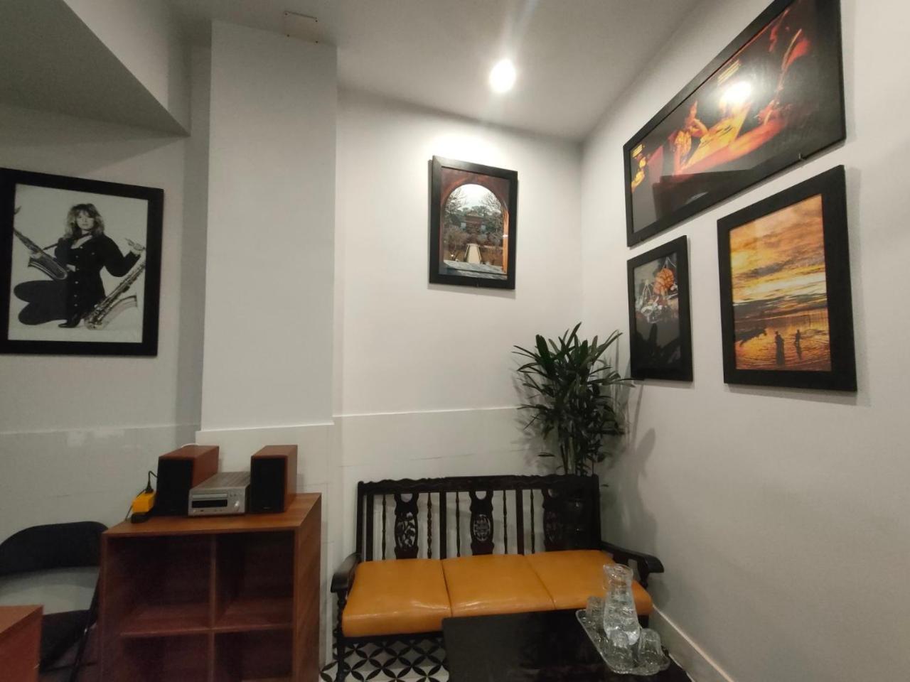 Nineties Homestay Hue Exterior foto